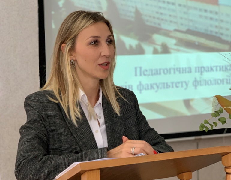 Щирі поради від завідувача кафедри української мови та методики її навчання О. І. Петришиної